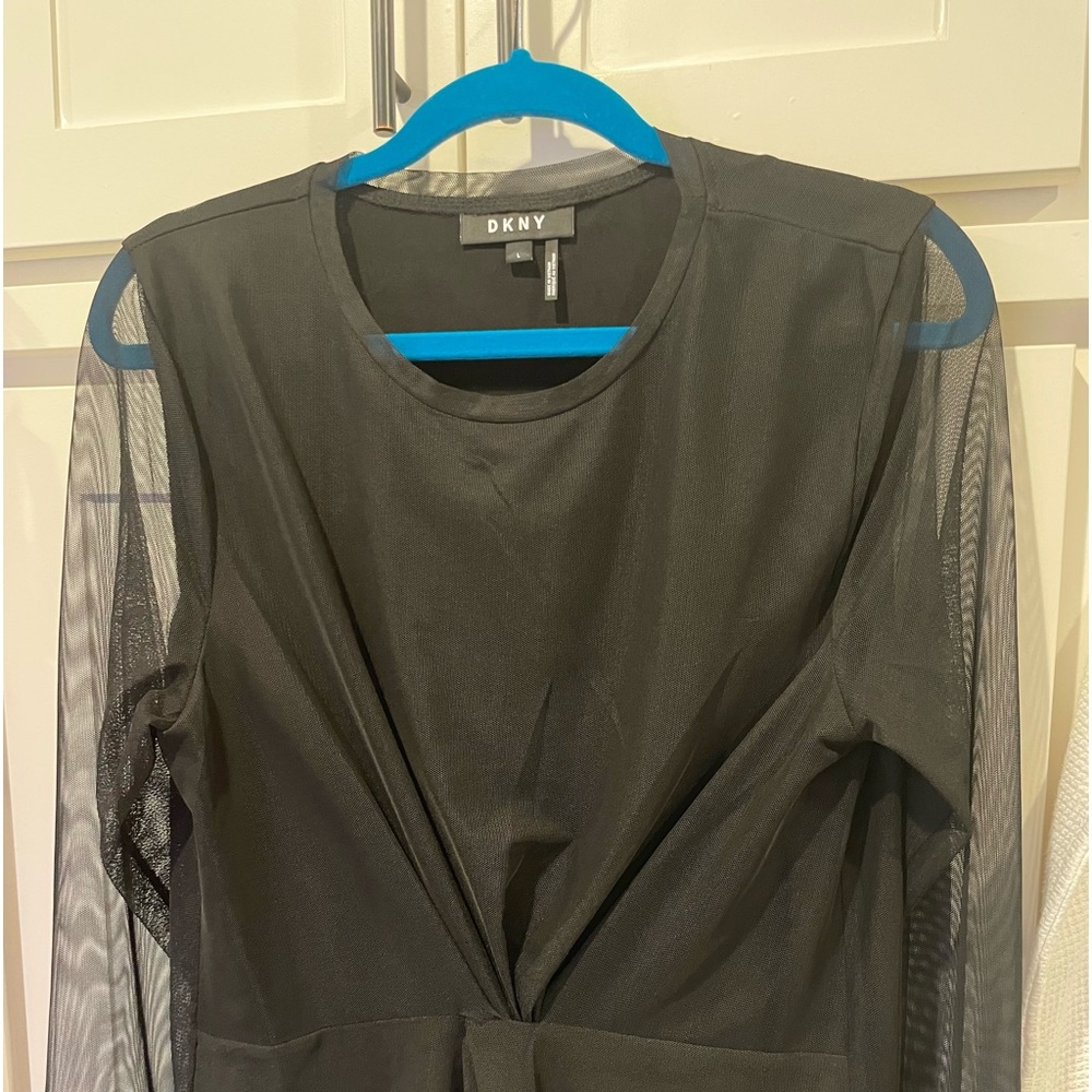Long mash sleeve Dkny top